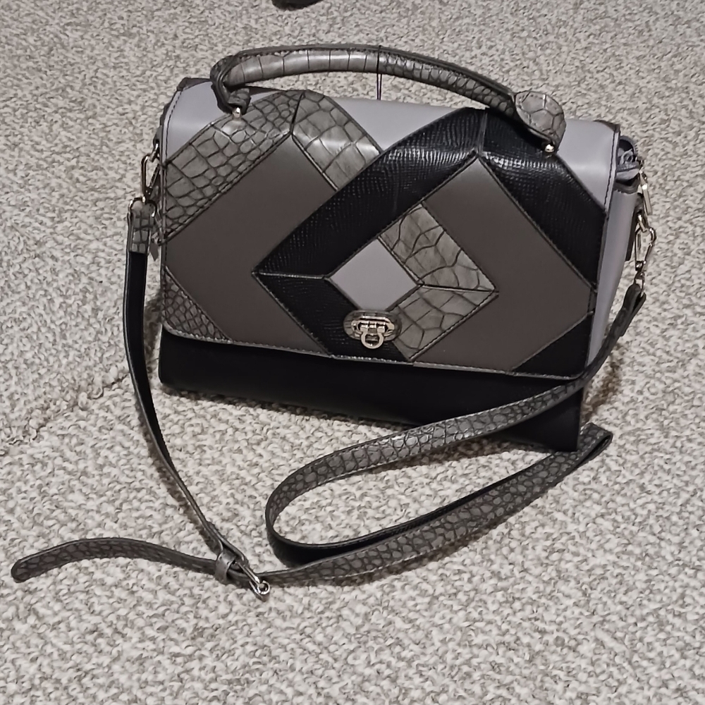 Adrienne Vittadini Designer Purse, Shoulder Bag, Crossbody Bag